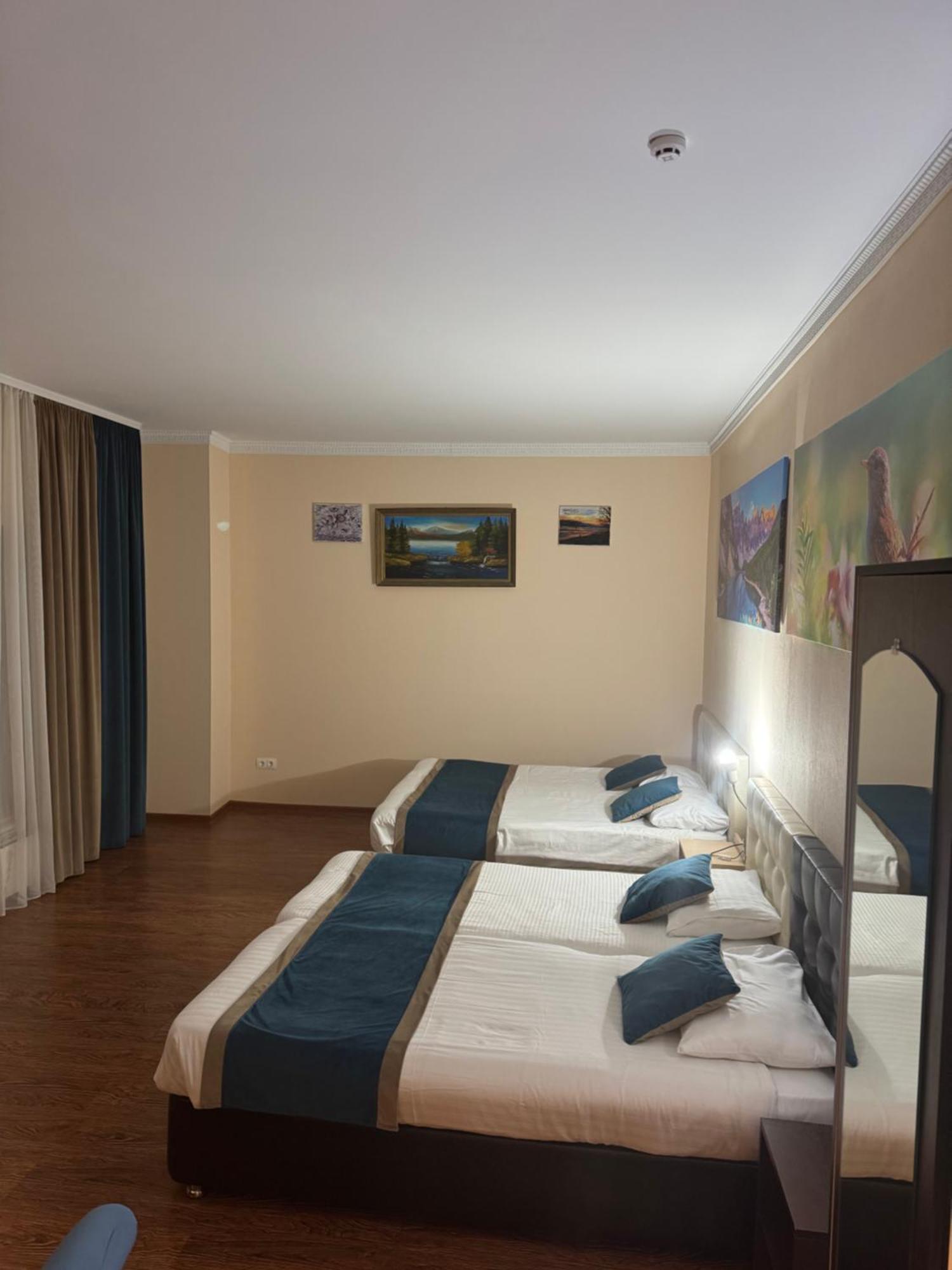 Hotel-Vila Europa1928 Soroca Buitenkant foto